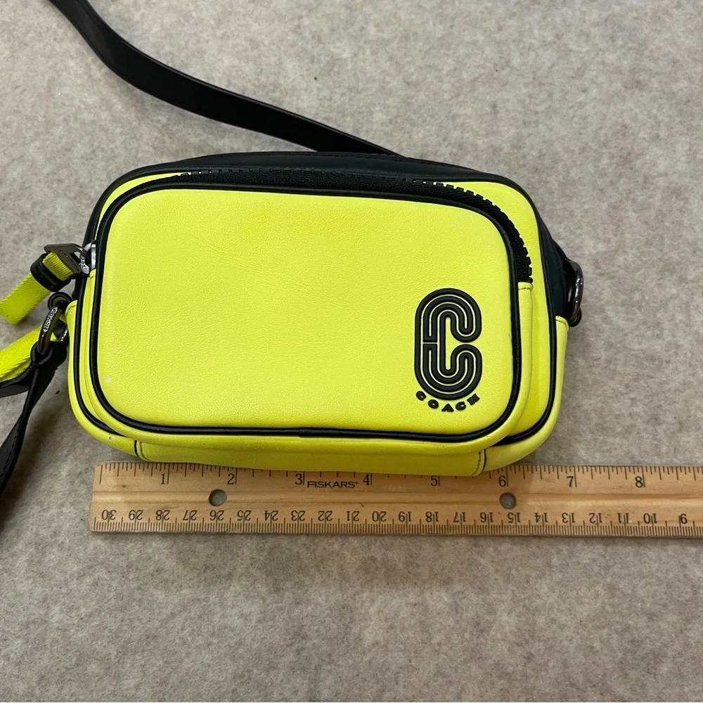 Coach mini edge
